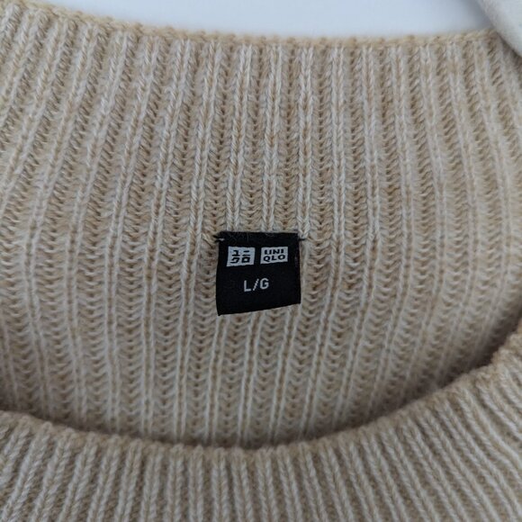 Uniqlo Men's sweater - Picture 4 of 4